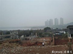 武汉两栋价值超千万元别墅被拆 开发商涉嫌侵占